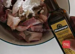 Illustration of how to make grass carp in casserole 1