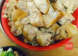 Illustration of braised soybean stewed pig's trotters 5