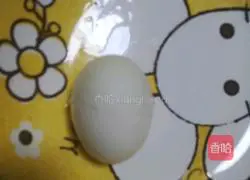 Illustration of how to make fried tiger skin eggs and potatoes with bean paste 2