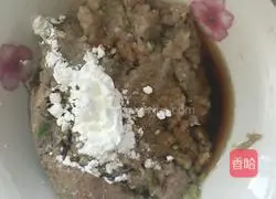 Illustration of how to make mackerel balls in clear soup 5