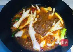 Illustration of how to make sauce-flavored chicken feet 8