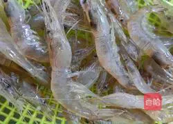 Illustration of homemade shrimp balls 1