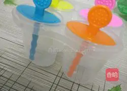 Illustration of how to make plum brown sugar popsicles 1