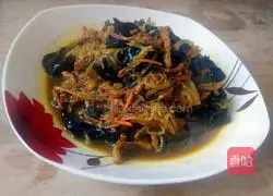 Illustration of how to make fish-flavored shredded pork without chili pepper 12