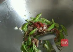 Illustration of how to make salt-fried pork 6