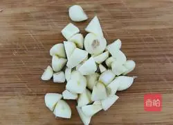 Cantonese-style pan-fried braised shrimp and broccoli stuffed with glue 3 Illustrations 3