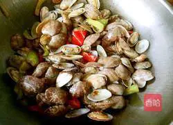 Illustration of how to stir-fry 60-year-old scallops 8