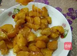 Illustration of how to make shredded sweet potatoes with less oil 5