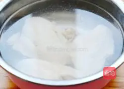 Illustration of how to make cold shredded chicken noodles, the first choice for high temperatures 3