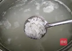 Illustration of how to make seafood porridge 6