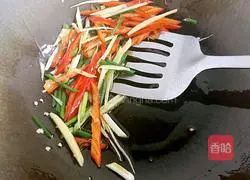 Illustration of how to stir-fry Huajia 10