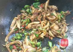 Illustration of how to make spicy pig ears 6