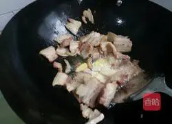 Hunan-style stir-fried pork belly recipe 4