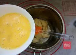 Strawberry Cream Puffs Recipe Illustration 5