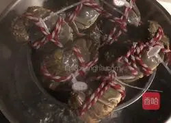 Illustration of how to steam hairy crabs 2