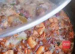 Illustration of how to make stewed chicken nuggets with dried mushrooms 16