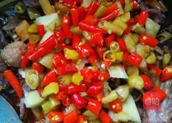 Illustration of how to make pickled pepper and beer duck 7