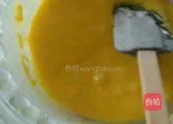 Illustration of how to make chiffon cream cake roll 2