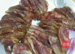 Illustration of how to make Sichuan sausage and fried chili 7