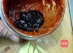 Illustration of how to make pork trotters with flavor sauce 2