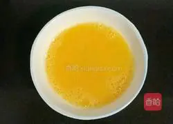 Illustration of how to make scrambled eggs with shrimps 8