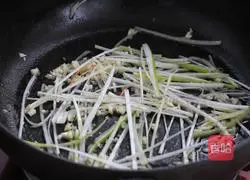 Illustration of Northeastern Pot Pork Recipes 9