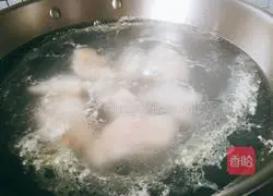 Illustration of how to cook pig's trotters with soybeans 5