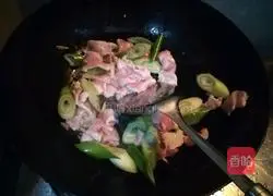 Illustration of how to make fried meat with oyster mushrooms 3