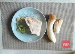 Illustration of home-made king oyster mushroom twice-cooked pork 2