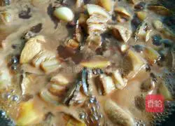 Illustration of how to make abalone braised pork 10