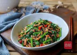 Illustration of how to make stir-fried river shrimp with leeks 7