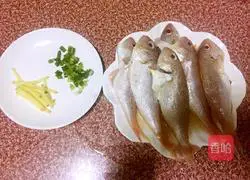 Illustration of how to cook redwood fish in sauce 1