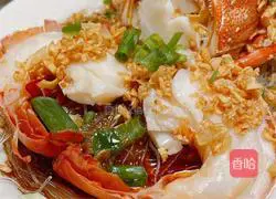 Illustration of steamed lobster with vermicelli 11