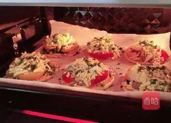 Shrimp and cheese mini pizza (10 cm) illustration 16