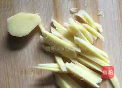 Illustration of how to make pan-fried fresh pond fish 3