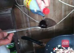 Illustration of how to stir-fry squid 9