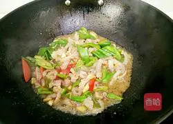 Illustration of how to make green pepper squid 9