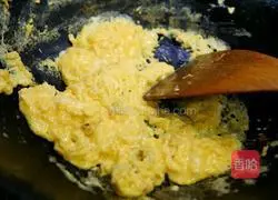 Illustration of how to make shrimp and eggs 7