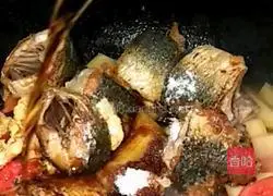 Illustration of how to make tomato mackerel 8