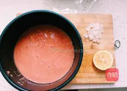 Homemade without additives Illustration of how to make tomato sauce 4