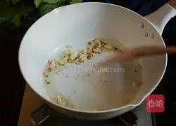 Oyster Sauce Lettuce Recipe Illustration 4