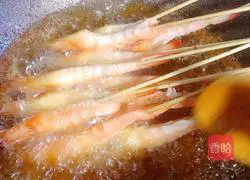 Illustration of how to make fried prawns 7