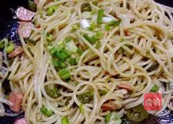 Chinese-style pasta recipe illustration 5