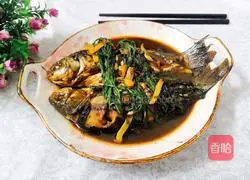 Illustration of how to make scallion-flavored crucian carp 12