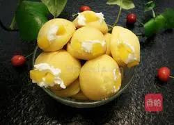 Yellow Peach Cream Puffs Recipe Illustration 12