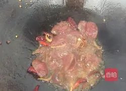 Illustration of how to make fried bean sprouts with sausage 7