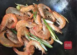 Illustration of Braised Shrimp in Oil 5