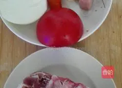 Illustration of how to make beef bone borscht 1