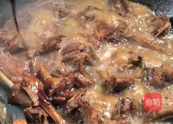 Illustration of how to make beer duck 14