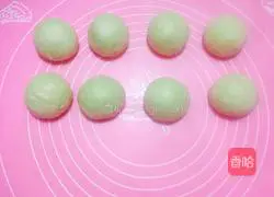 Illustration of how to make sausage buns 7